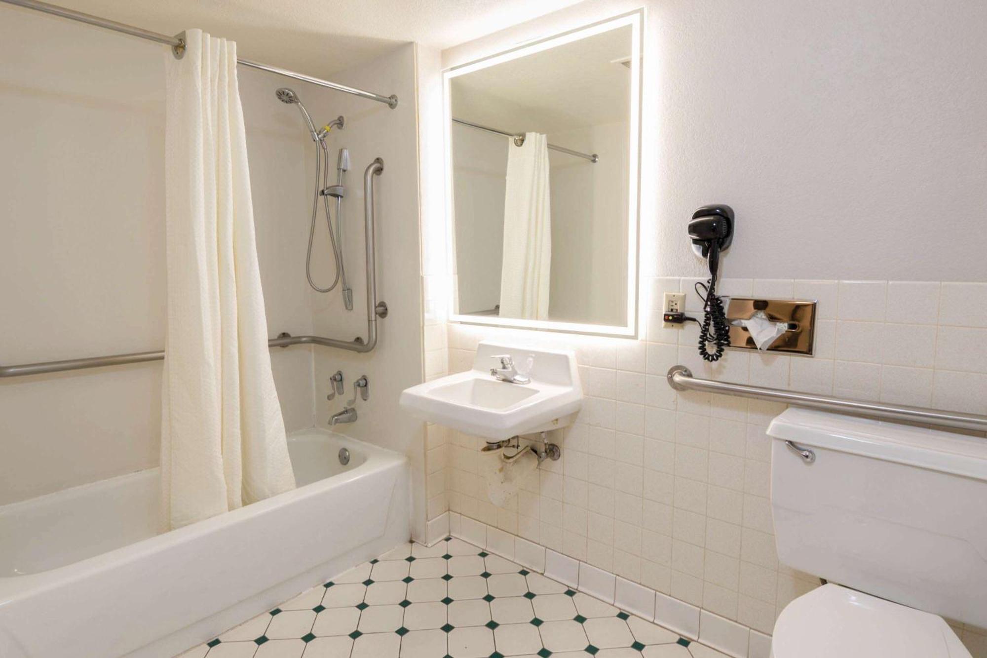 La Quinta Inn By Wyndham Stockton Eksteriør billede