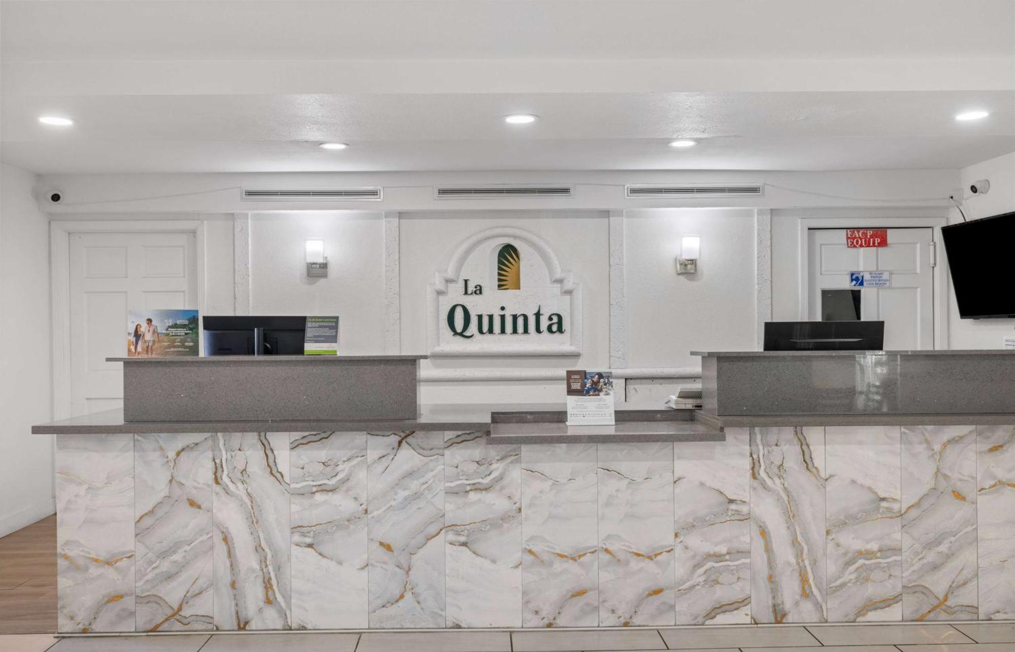 La Quinta Inn By Wyndham Stockton Eksteriør billede