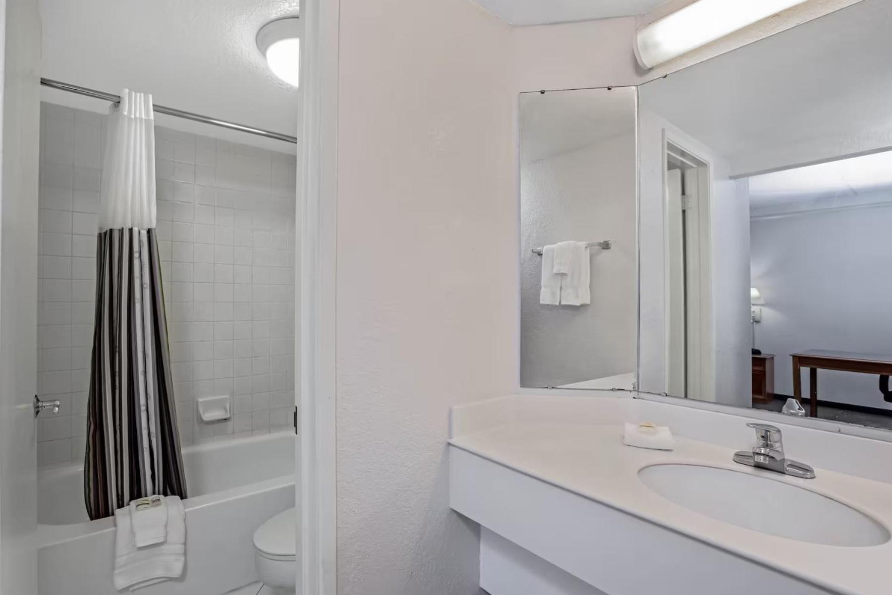 La Quinta Inn By Wyndham Stockton Eksteriør billede